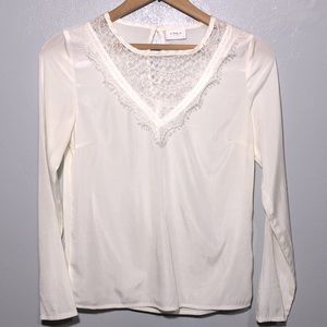 VILA Clothing | Off White V-neck Lace Inset Long Sleeve Blouse size X-Small